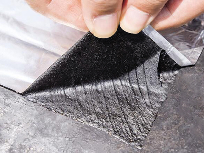 自粘湿铺防水卷材